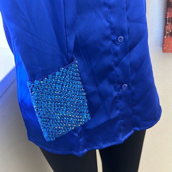 Le Superbe Superstoned Button Up Orbital Seamed Satin Fitted Shirt Cobalt Size 4 - Picture 3 of 7